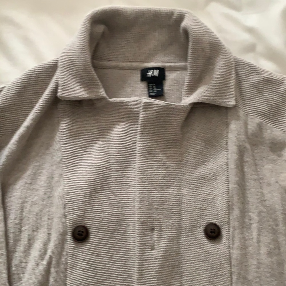 Men’s H&M button down sweater